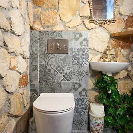 Vila Rodakas Seaside Nest *