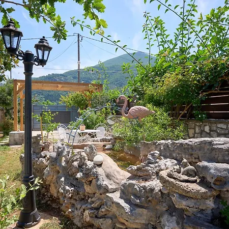 Rodakas Seaside Nest