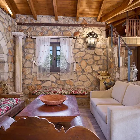 Rodakas Seaside Nest Villa *